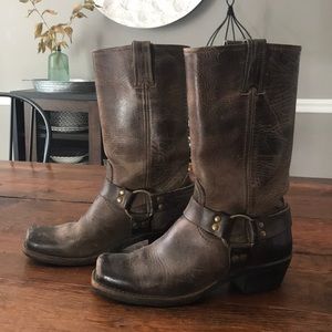 Frye harness 12R